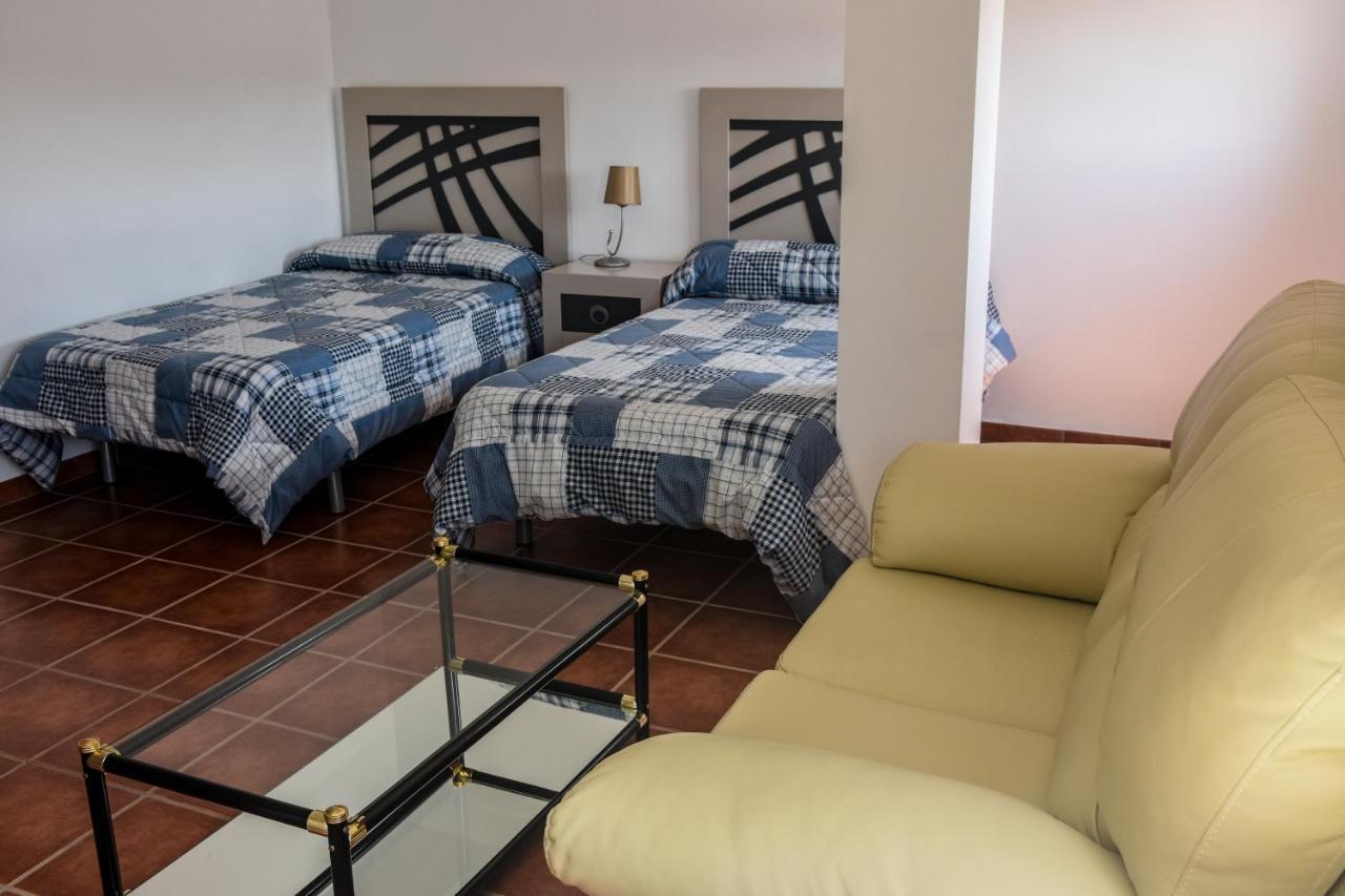 Suites Trastamara Montiel 外观 照片