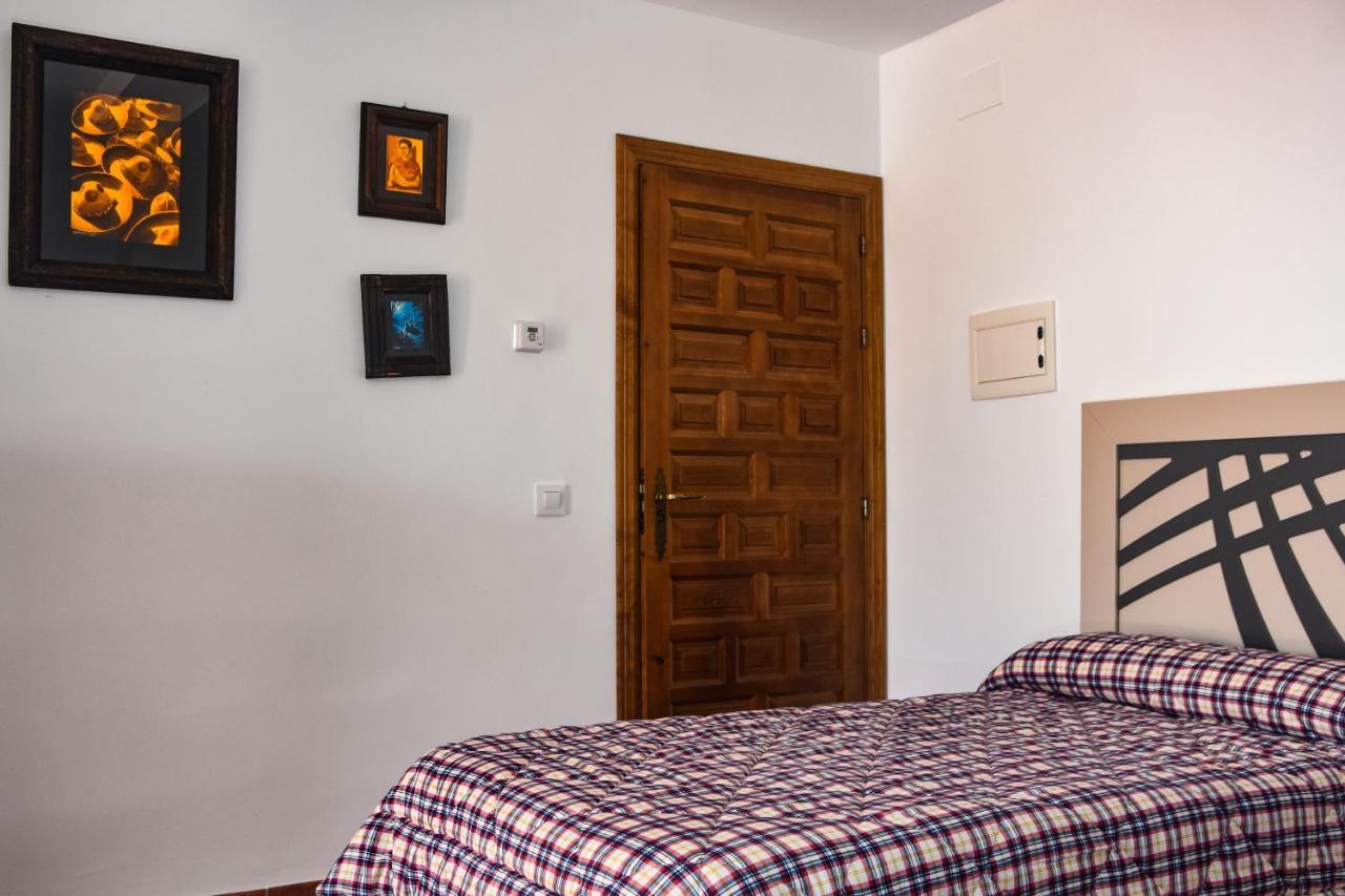 Suites Trastamara Montiel 外观 照片